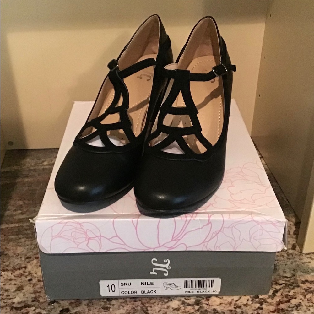 Journee Collection, NILE, size 10, Black EUC